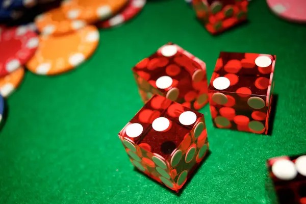 pabrikqq Asia Gaming table interface showing bet slip, live dealer, and chat